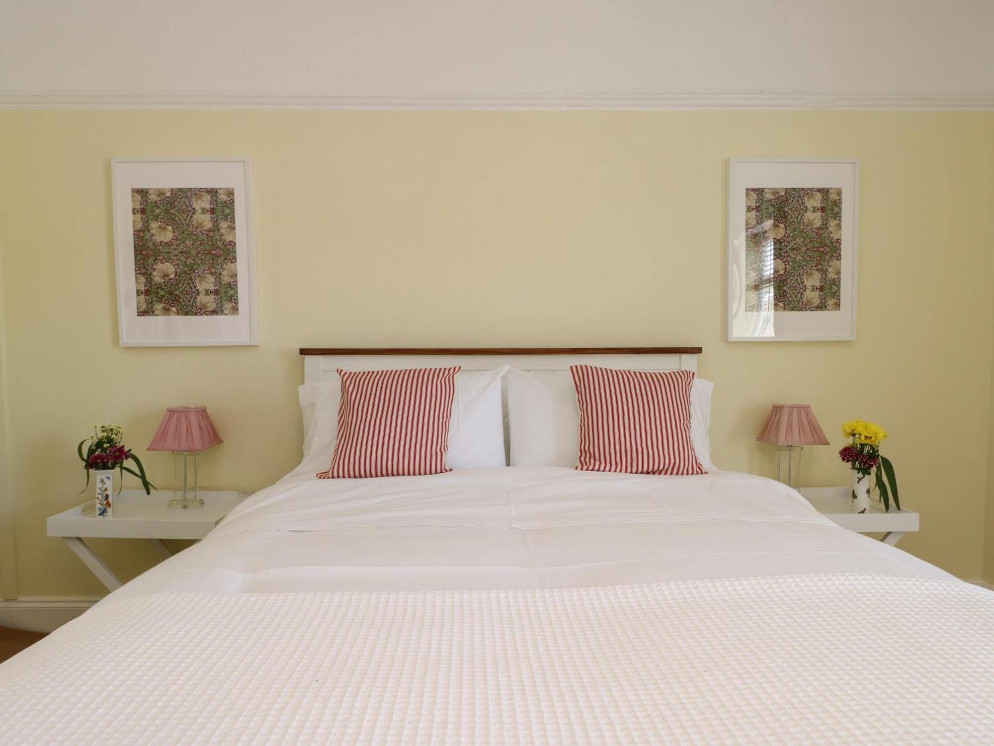 Retreat No 7 *