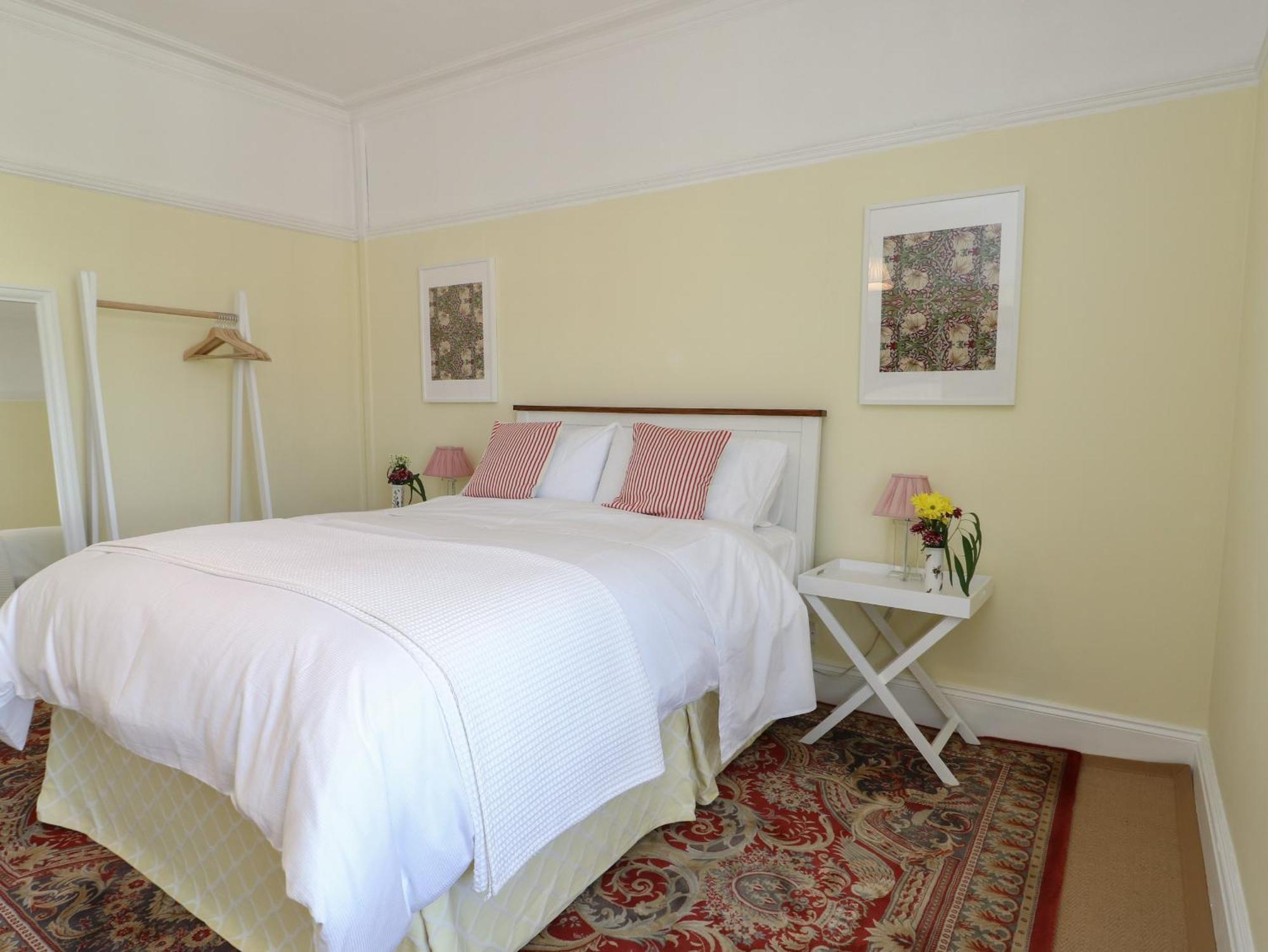 Retreat No 7 * Rhos-on-Sea